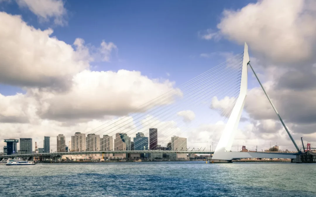 Inbraakgevoelige buurten in Rotterdam – hoe beschermt u zichzelf?
